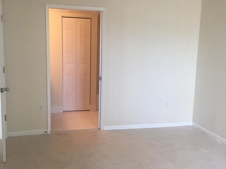 7912 Sonoma Springs Cir #107 — Photo 28