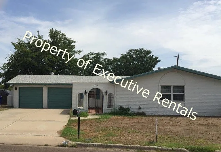 1733 Aspen Ave — Photo 1