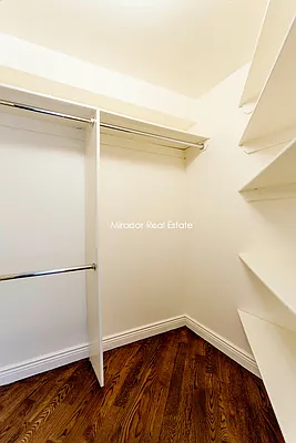 Rented by Mirador Real Estate | media 42