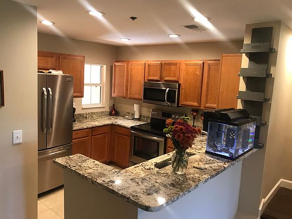 5th image of 505 Vincinda Crest Way