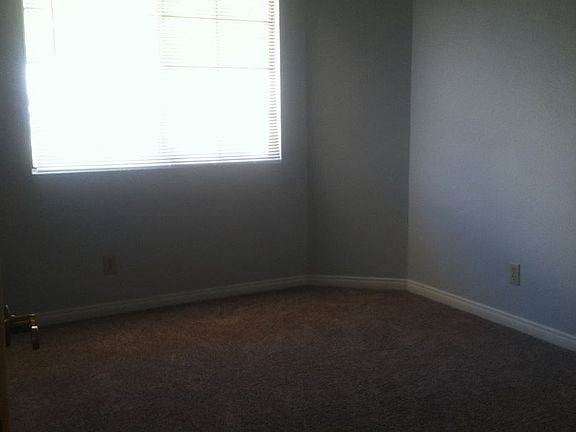 3rd image of 74203 Cactus Ave
