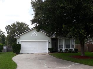 9517 W Daniels Mill Dr, Jacksonville, FL 32244