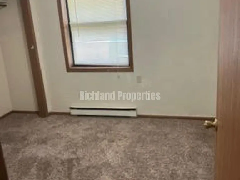 300 W Clay St #5 — Photo 6