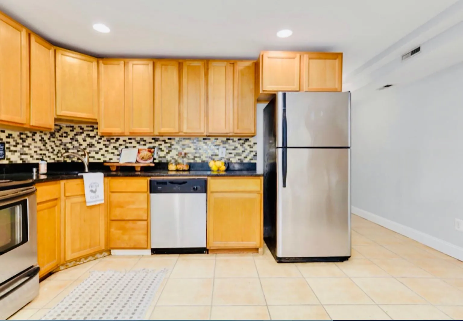 37 T St NW — Photo 4