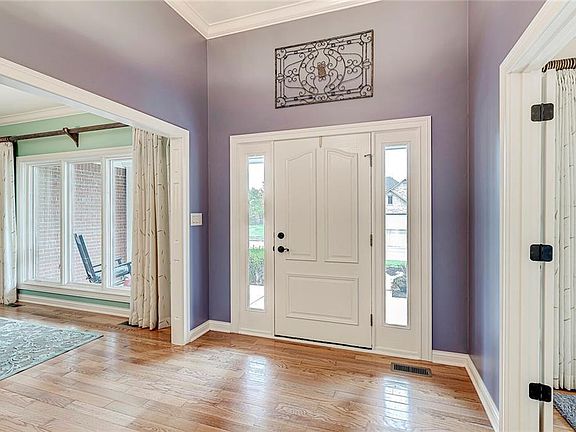 4th image of 1690 Belleflower Ct