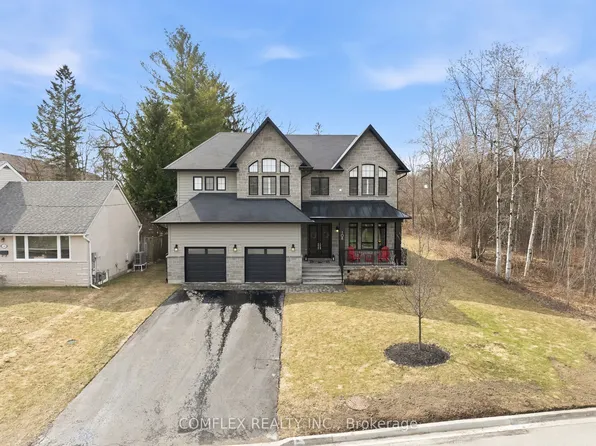 108 Avenue Rd, Newmarket, ON L3Y 1N3