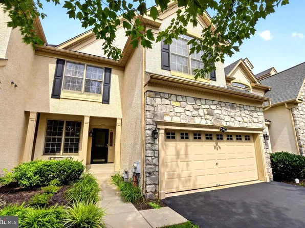 3 Penn Crossing Dr, East Norriton, PA 19401