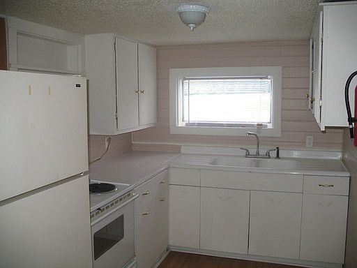 2nd image of 726 Cole St