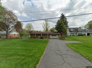 1127 Granville Rd, Newark, OH 43055