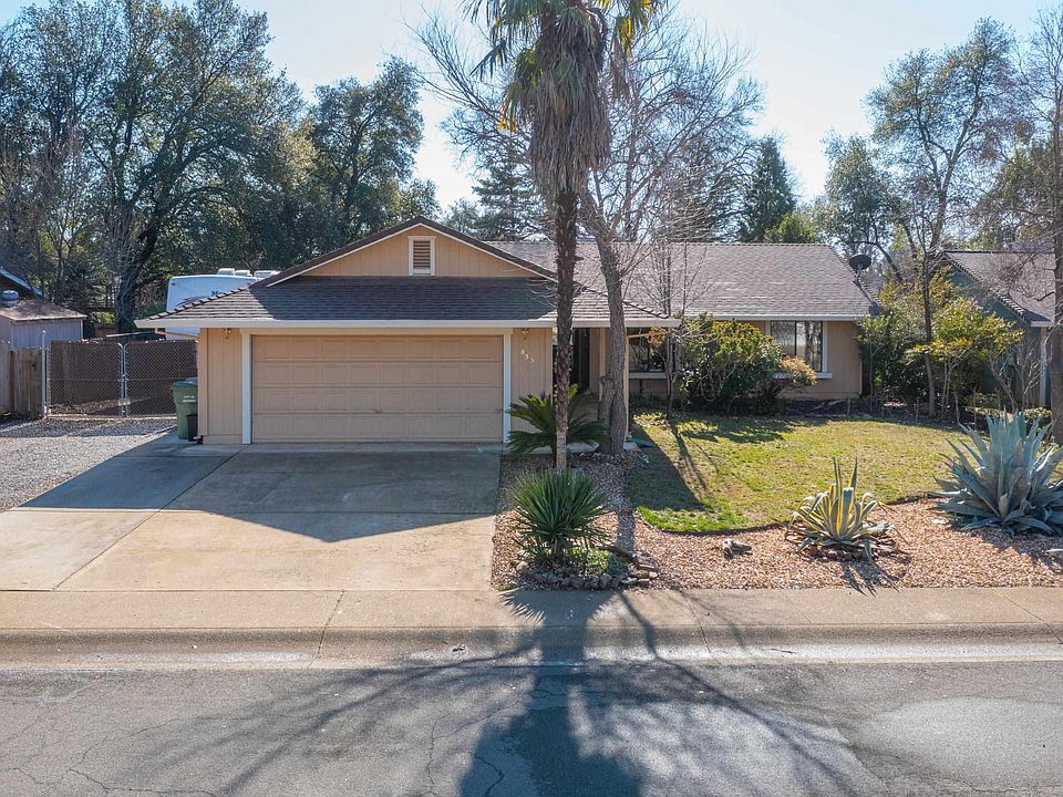 1st image of 853 Oakmont Dr