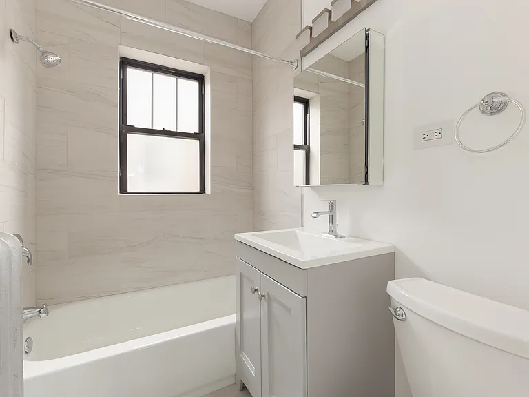 4839 1/2 N Wolcott Ave #1A — Photo 5