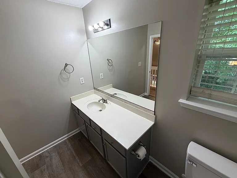 1047 Oak Blossom Way — Photo 20
