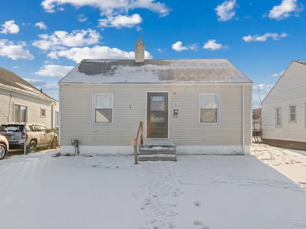 16210 Evergreen Ave, Eastpointe, MI 48021