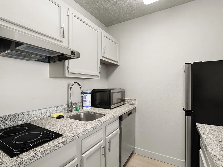 619 N Shore Dr #1 — Photo 12