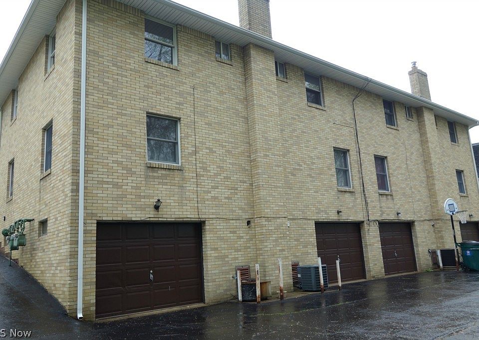 2nd image of 7464-7470 Seymour St NW