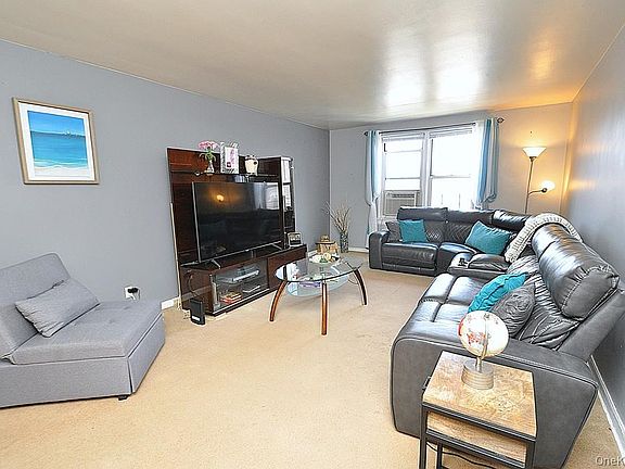 3rd image of 1 Vincent Road #6B