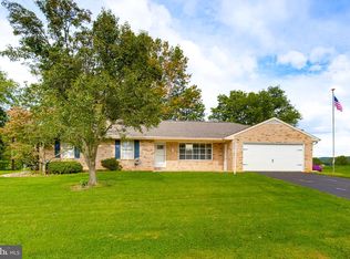 4437 Webster Dr, York, PA 17402