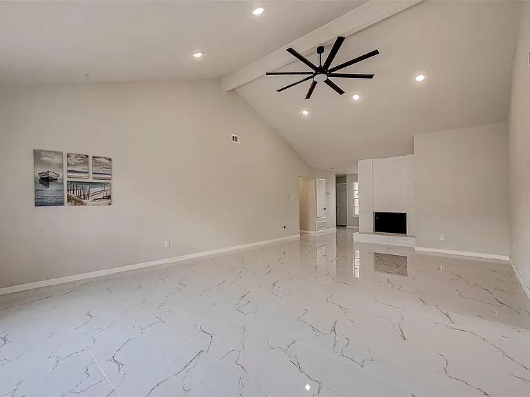 12055 Fairpoint Dr — Photo 1