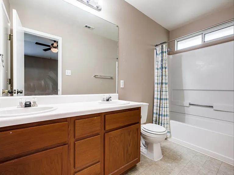 611 Granite Clf — Photo 10