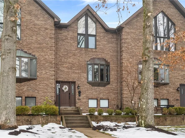 10098 Mansion Dr, Gibsonia, PA 15044