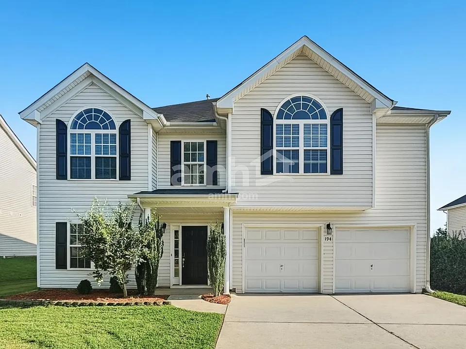 194 Madelia Pl