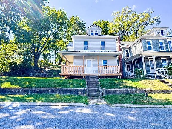 4th image of 32 S Mann Ave