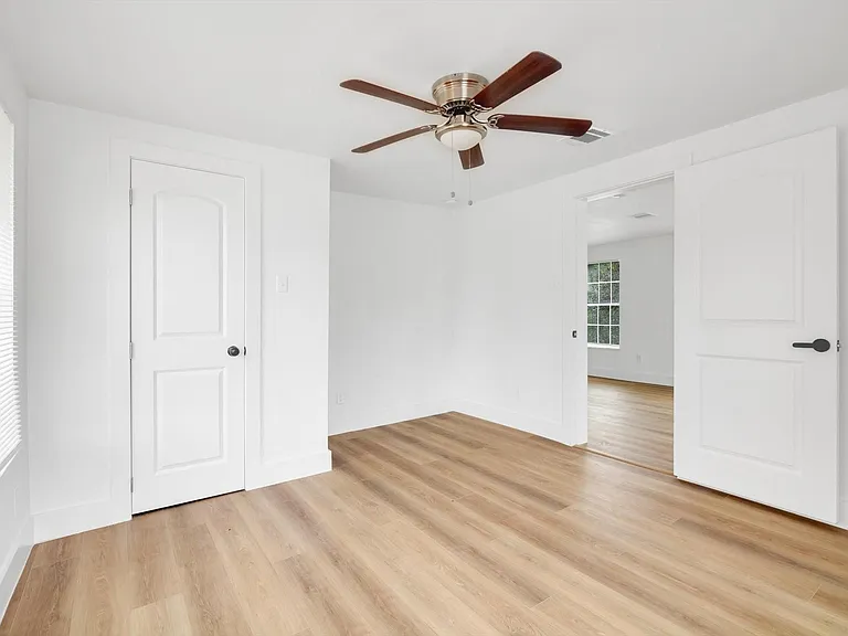 3510 Brooks St — Photo 16