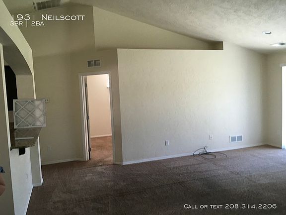 3rd image of 1931 W Neilscott Dr