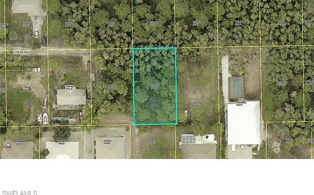 2nd image of 3811 Perkins Ln