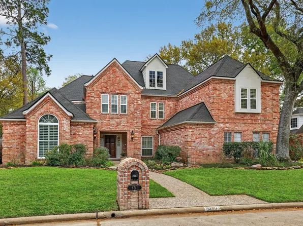 8711 Kennet Valley Rd, Spring, TX 77379