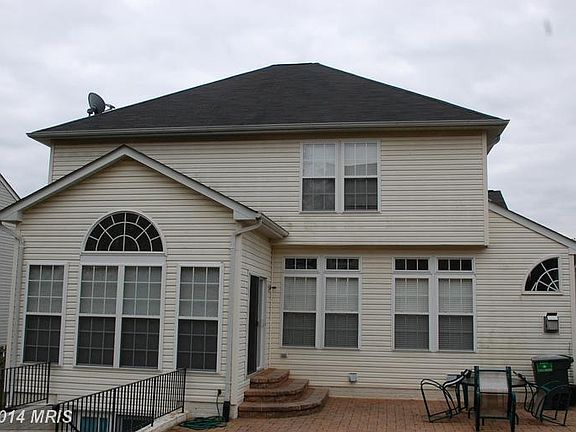 3rd image of 1958 Brooke Farm Ct