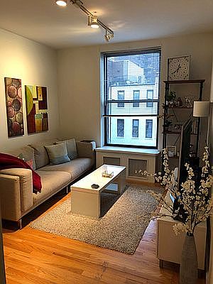 1st image of 51 W 87th St #4