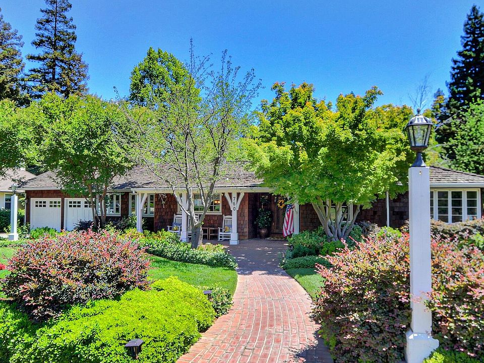 2nd image of 760 Santa Rita Way