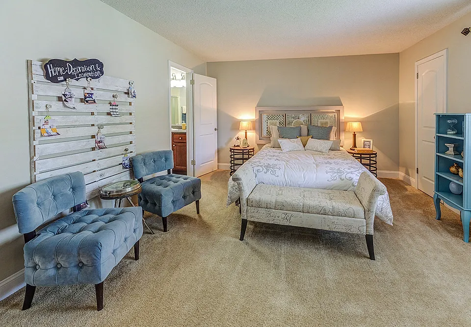 Signature Series Master Bedroom at Somerset Lakes