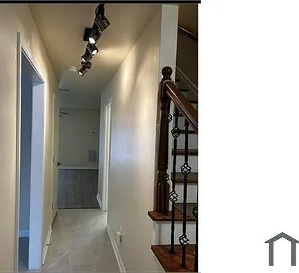 1904 Patterson Ct — Photo 3