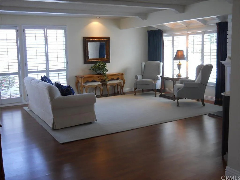 2951 Tigertail Dr — Photo 4