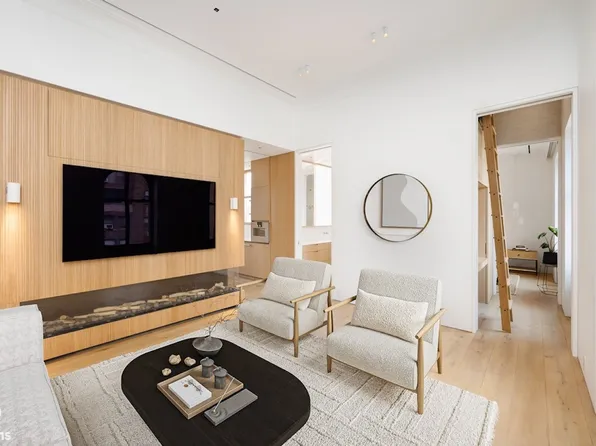 390 West End Avenue image 1 of 6