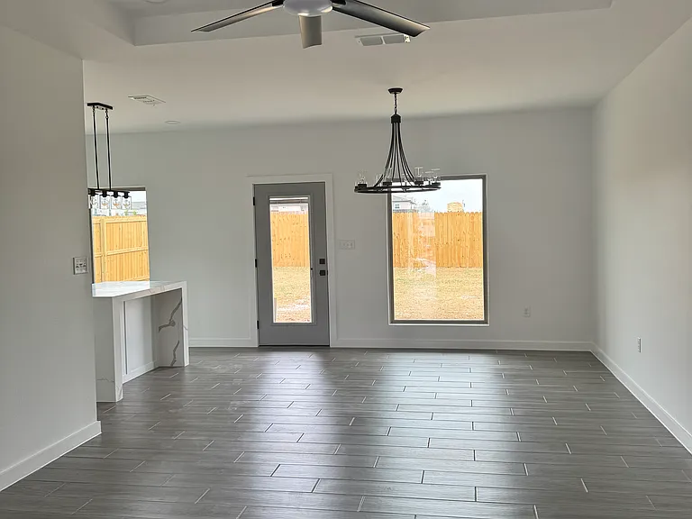 3919 Yoyis St — Photo 2
