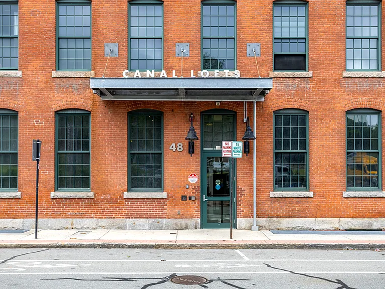 48 Water St #405 — Photo 14