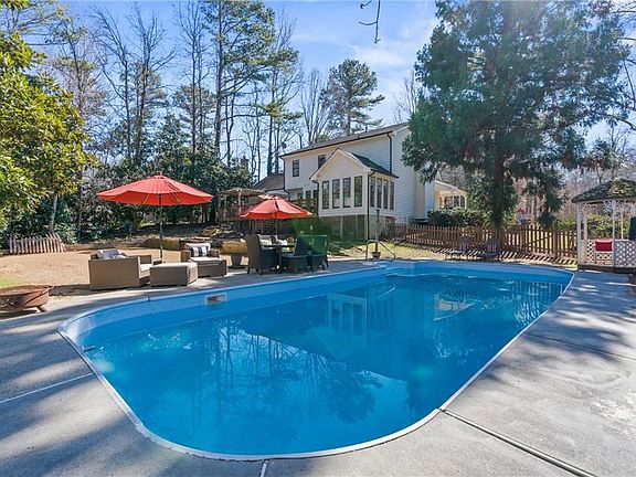 5th image of 485 Surveyors Point