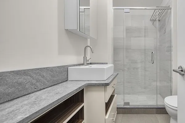 Rented by Corigin Management | media 13