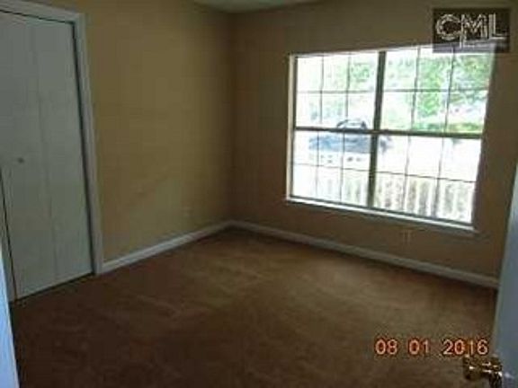 4th image of 221 Westport Dr