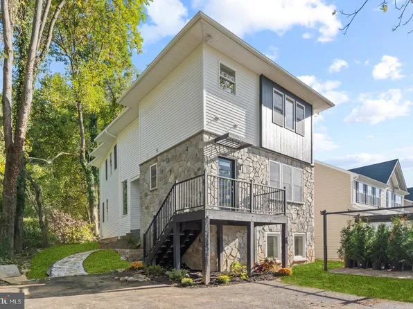 27 Saint Thomas Ln, Owings Mills, MD 21117