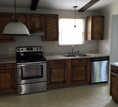 2nd image of 2052 Lynbridge Dr