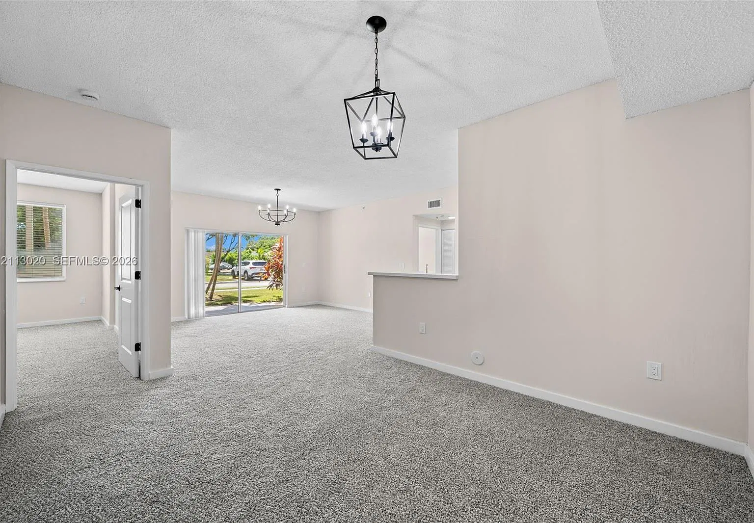 Courtyards At Davie Condo — Photo 4