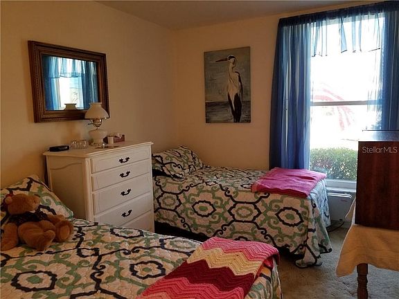 4th image of 4322 Tahitian Gardens Cir APT B