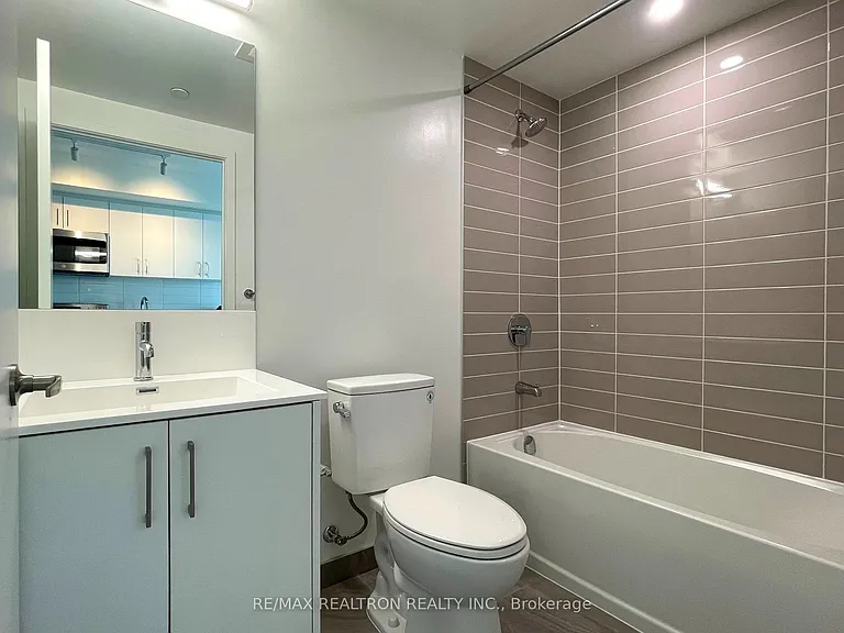 4010 Eglinton Ave W #1305 — Photo 19