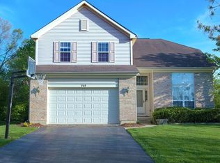 752 Century Farm Ln, Naperville, IL 60563