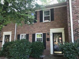 3221 D Regents Park Ln, Greensboro, NC 27455