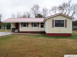 17116 Turner St, Athens, AL 35614